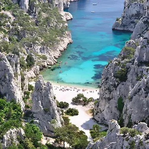 superbe-appartement-balcon-vu-vieux-port-marseille.fr-provencehotel.com/