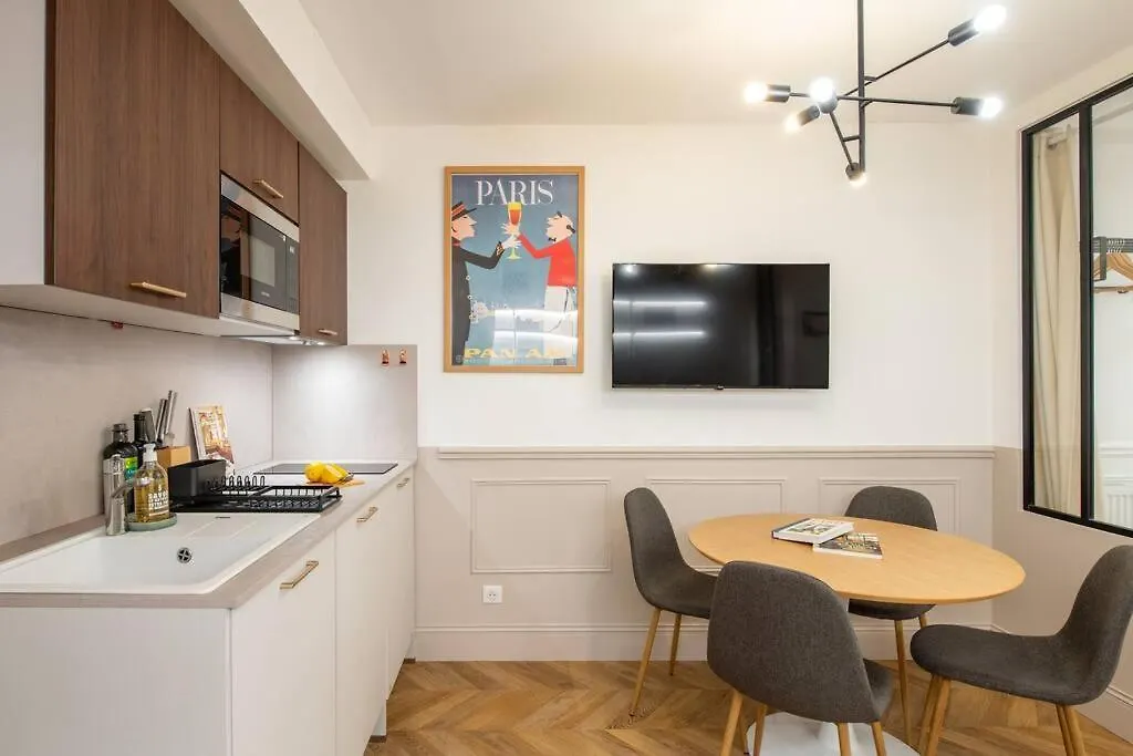 Maison Francois : Cosy Loft With Ac Paris Apartment