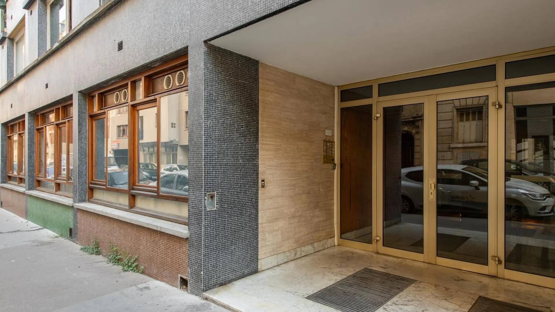 Maison Francois : Cosy Loft With Ac contacts